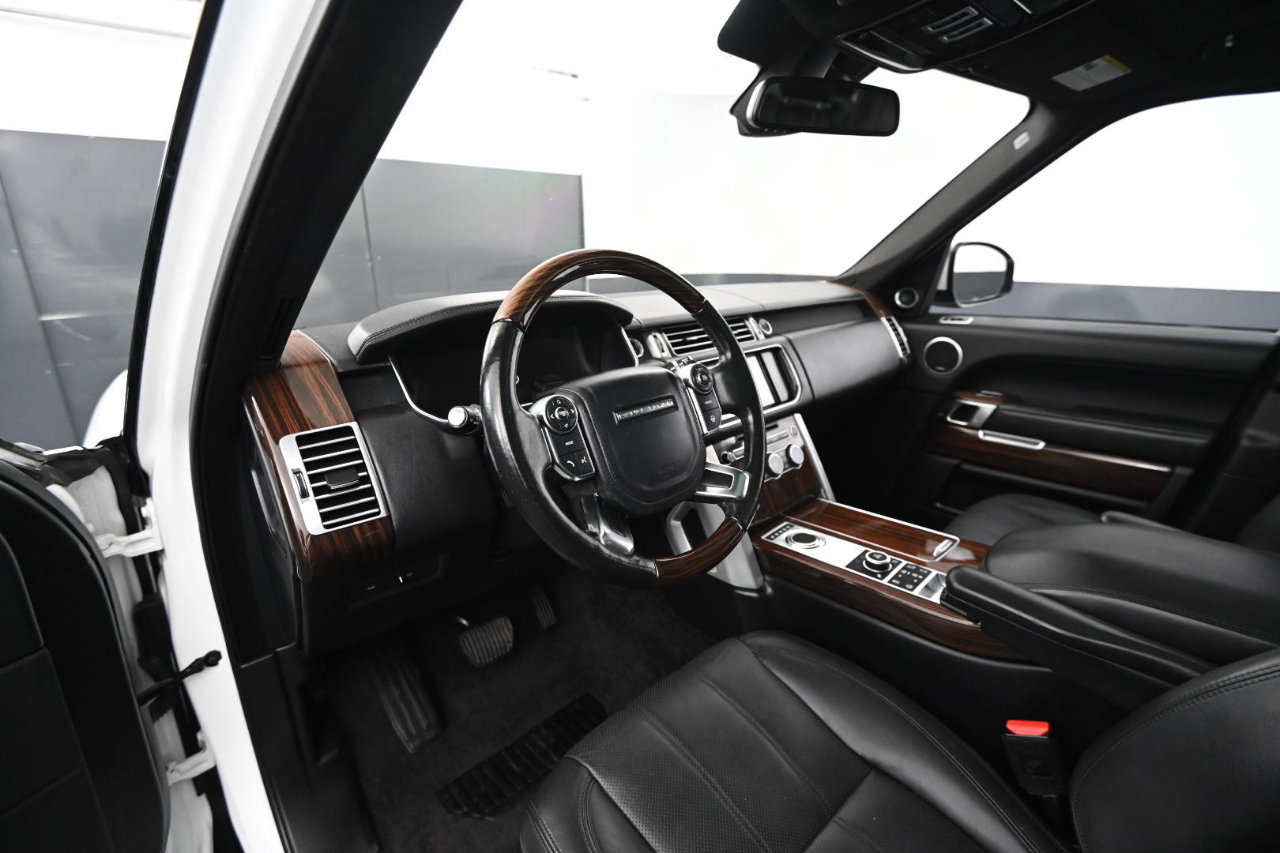 Used 2016 Land Rover Range Rover HSE image 33