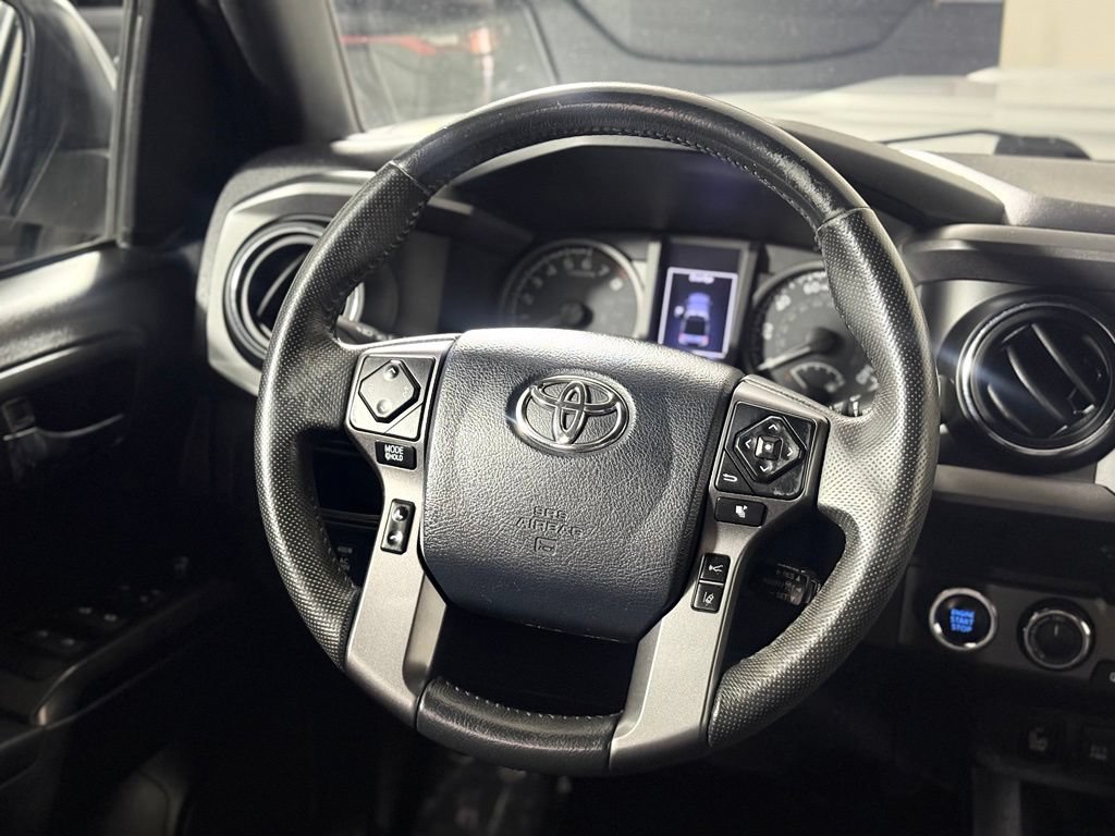 Used 2019 Toyota Tacoma TRD Sport w/ Technology Package AWD/4WD image 12