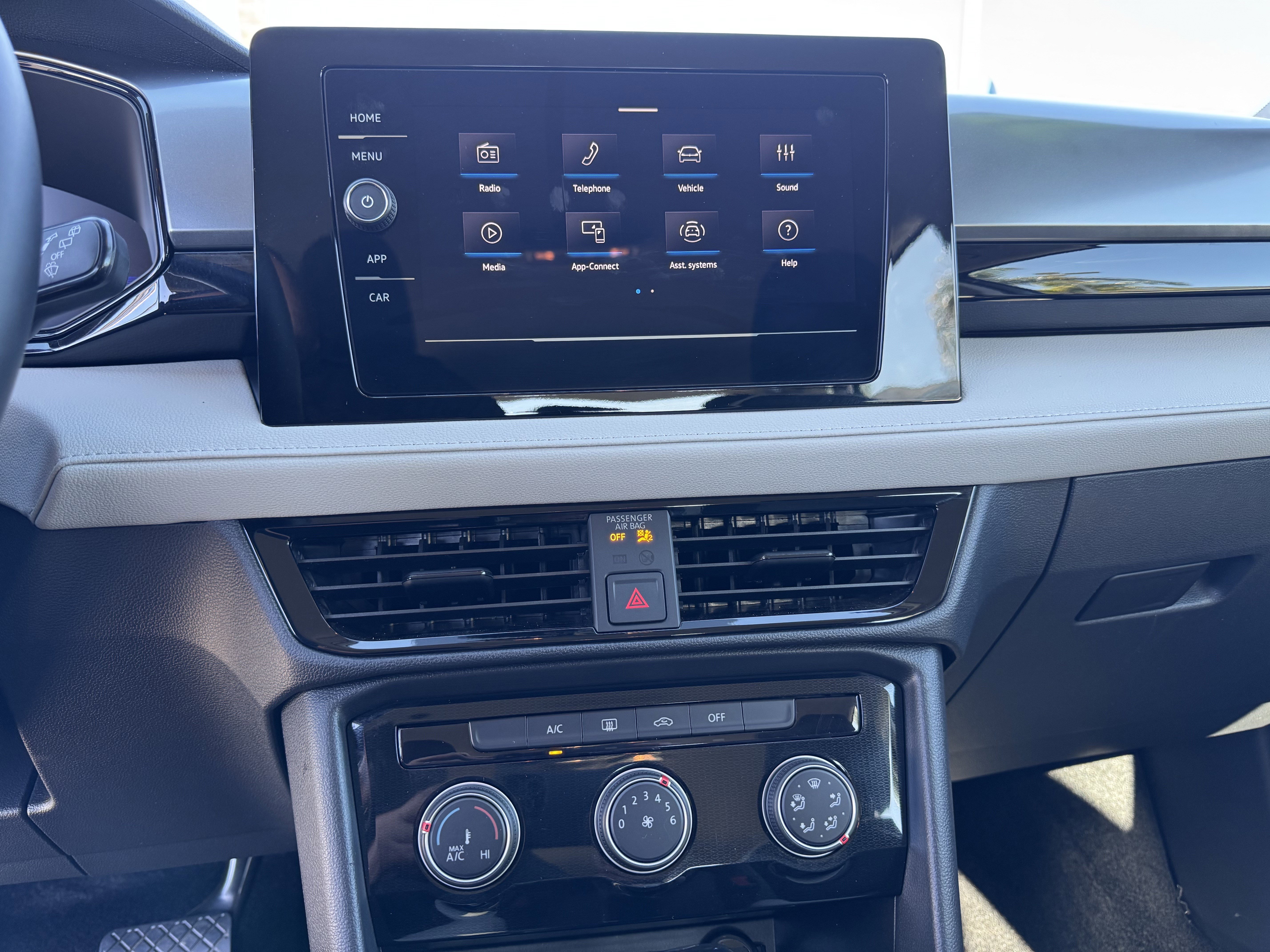 Used 2025 Volkswagen Taos S image 25