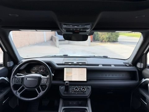 Used 2024 Land Rover Defender 130 X-Dynamic SE AWD/4WD image 27