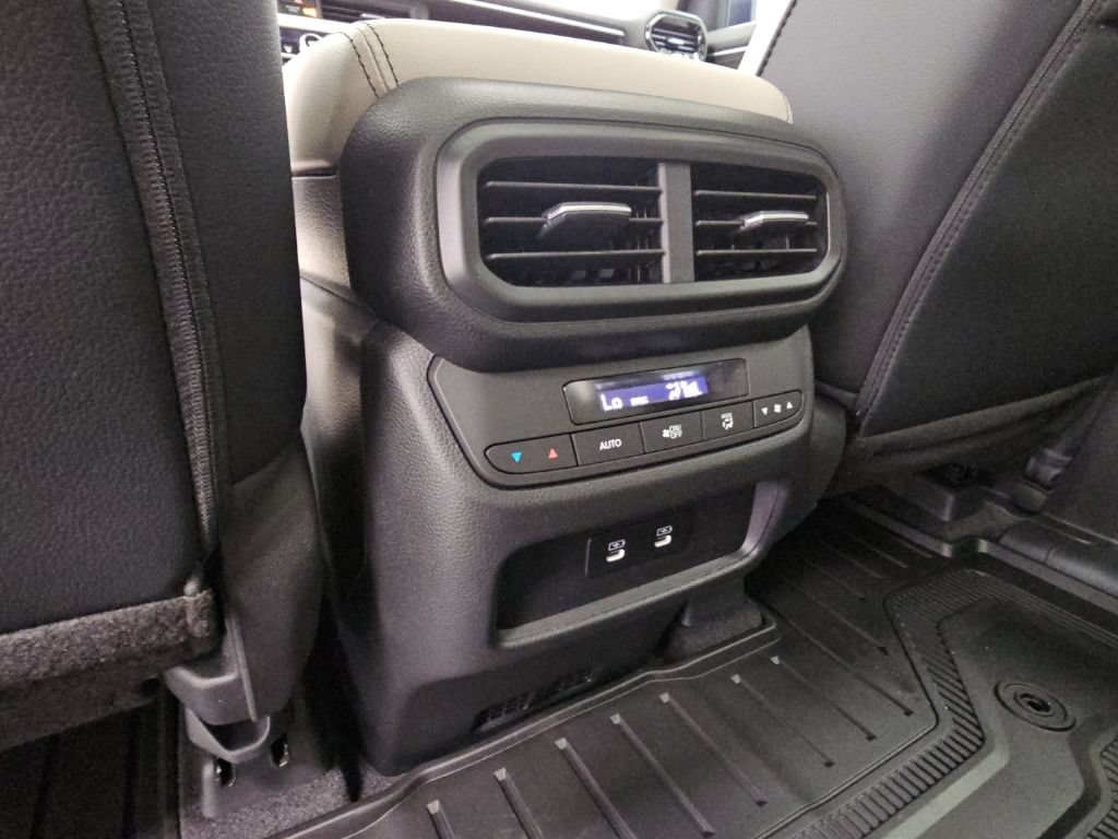 New 2026 Honda Pilot Touring image 33
