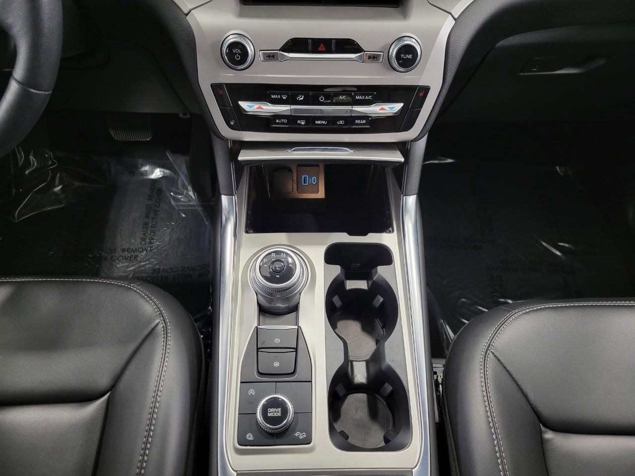 Used 2023 Ford Explorer XLT w/ Equipment Group 202A image 16