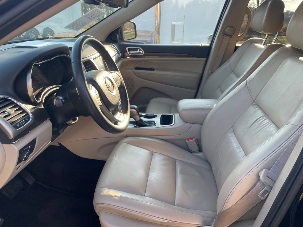 Used 2016 Jeep Grand Cherokee Limited RWD image 11