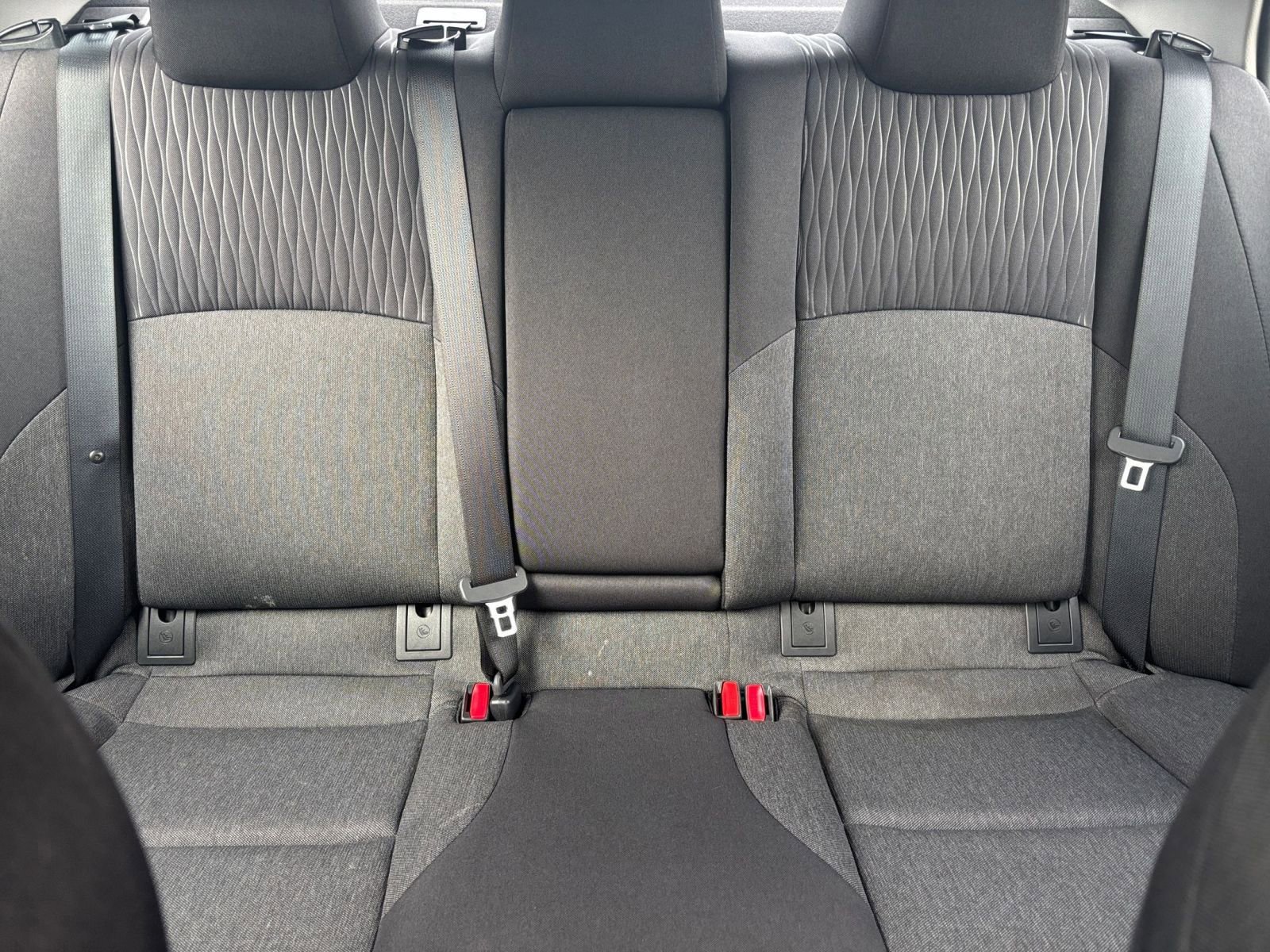 Used 2025 Toyota Camry LE image 34