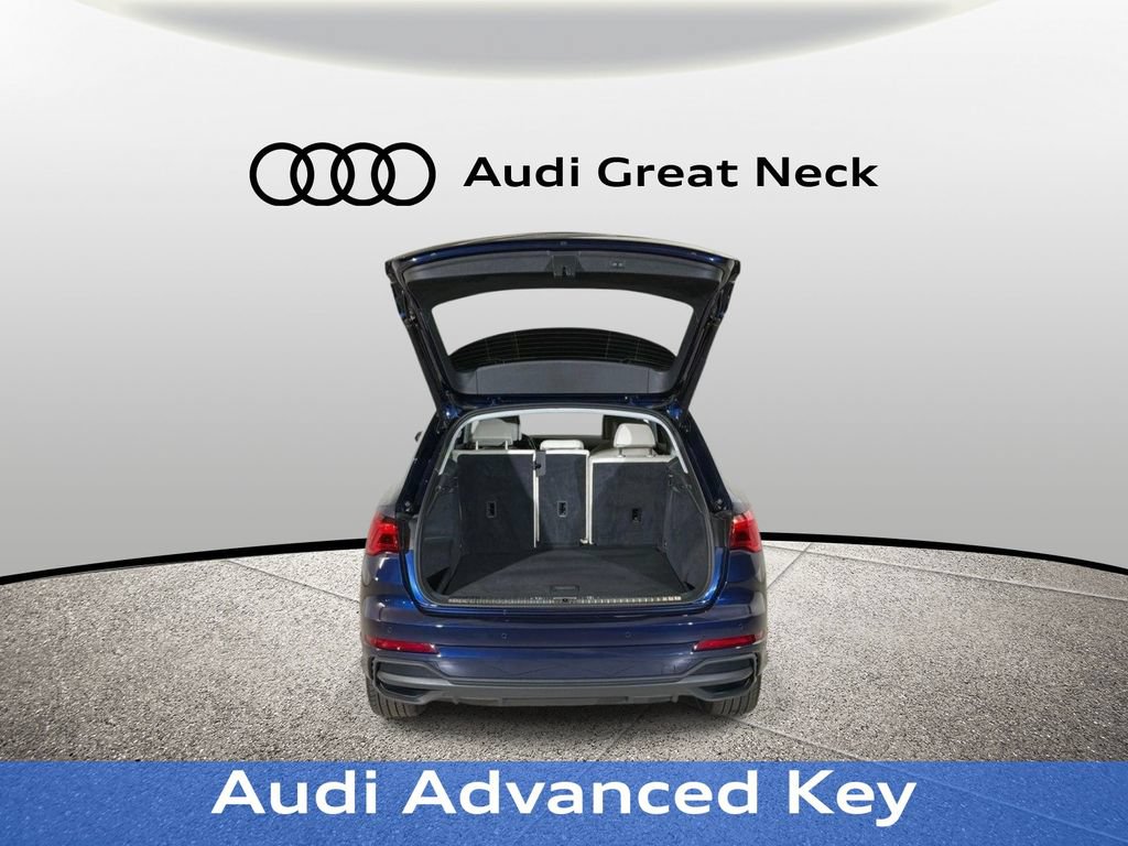 Used 2023 Audi Q3 2.0T Premium Plus w/ Premium Plus Package AWD/4WD image 23