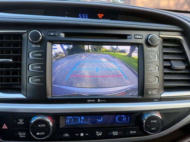 Used 2015 Toyota Highlander XLE image 20