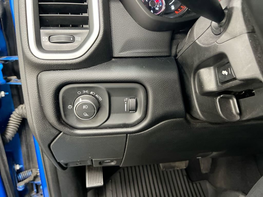 Used 2022 RAM 2500 Big Horn w/ Level A Equipment Group AWD/4WD image 19