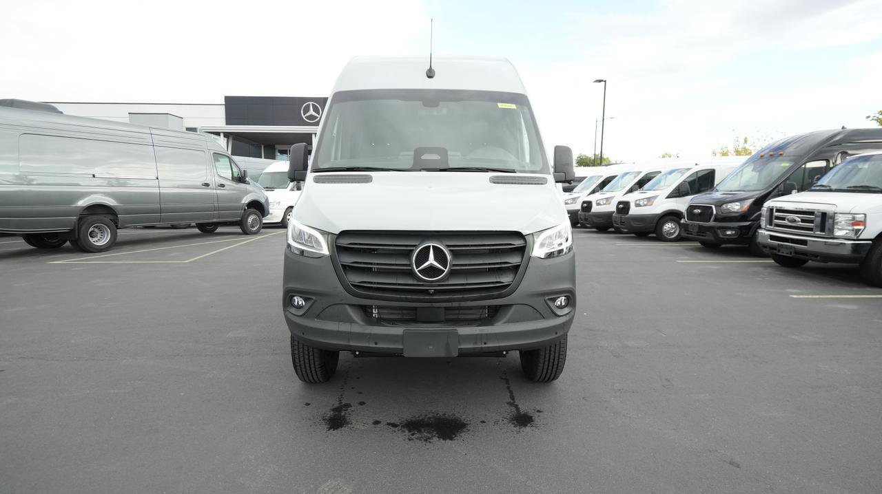New 2025 Mercedes-Benz Sprinter 2500 image 2