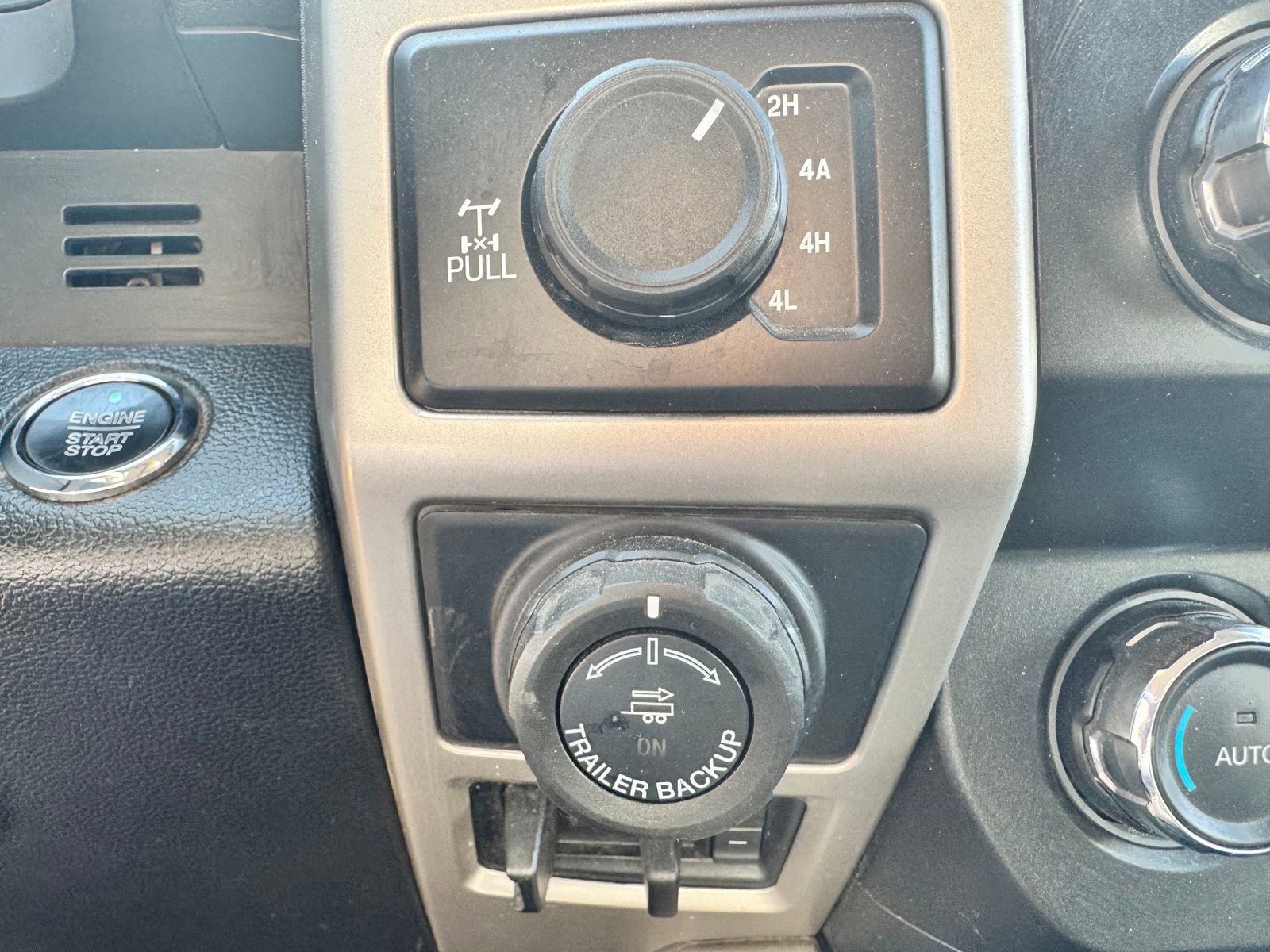 Used 2020 Ford F150 Lariat AWD/4WD image 17