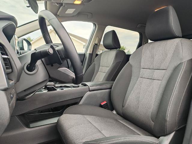 Certified 2025 Nissan Rogue SV AWD/4WD image 13