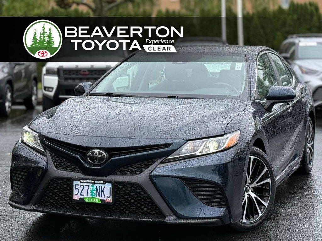Used 2019 Toyota Camry SE image 1