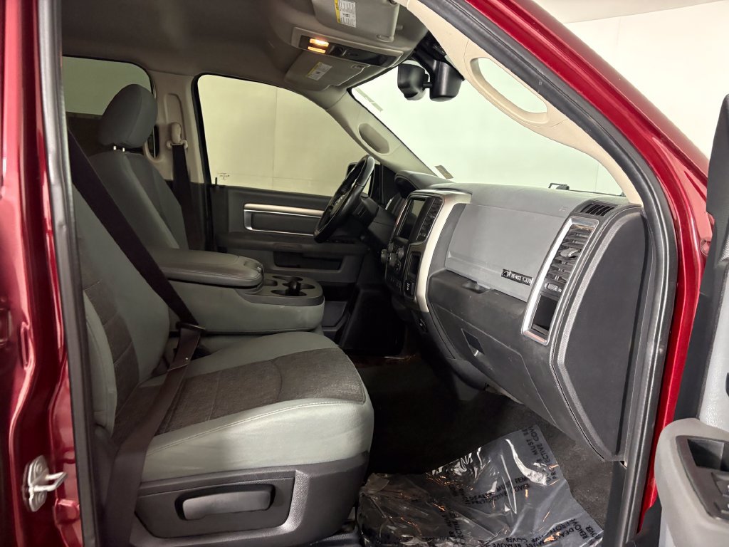 Used 2017 RAM 1500 Big Horn AWD/4WD image 31