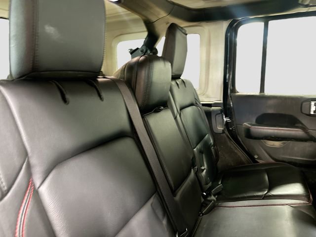 Used 2018 Jeep Wrangler Unlimited Rubicon w/ Dual Top Group image 28