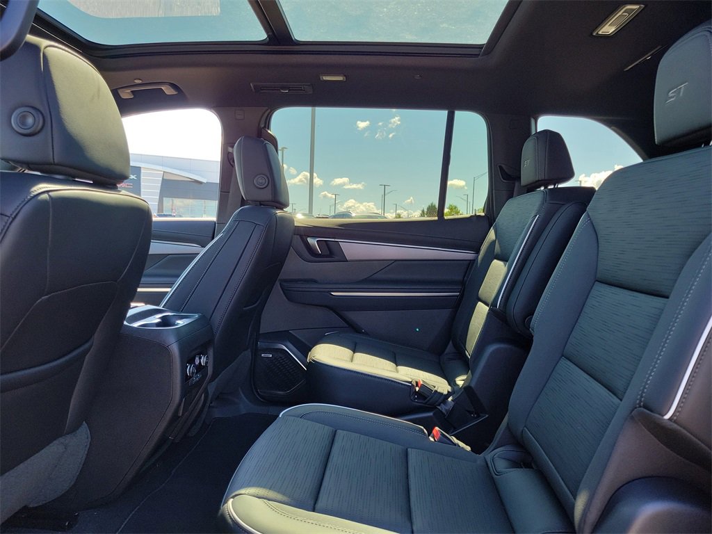 New 2026 Buick Enclave Sport Touring w/ Power Package image 11