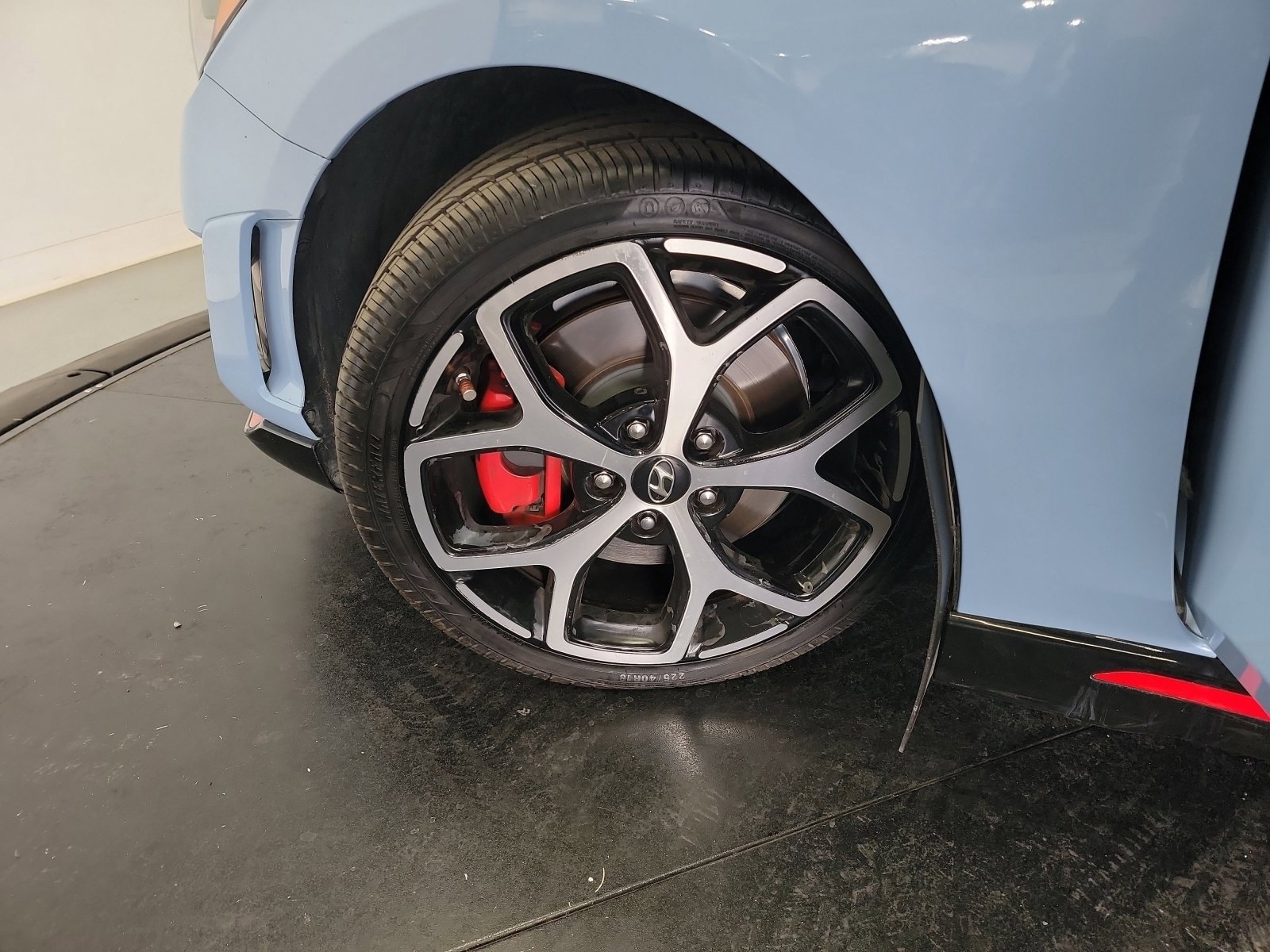 Used 2019 Hyundai Veloster N N FWD image 29