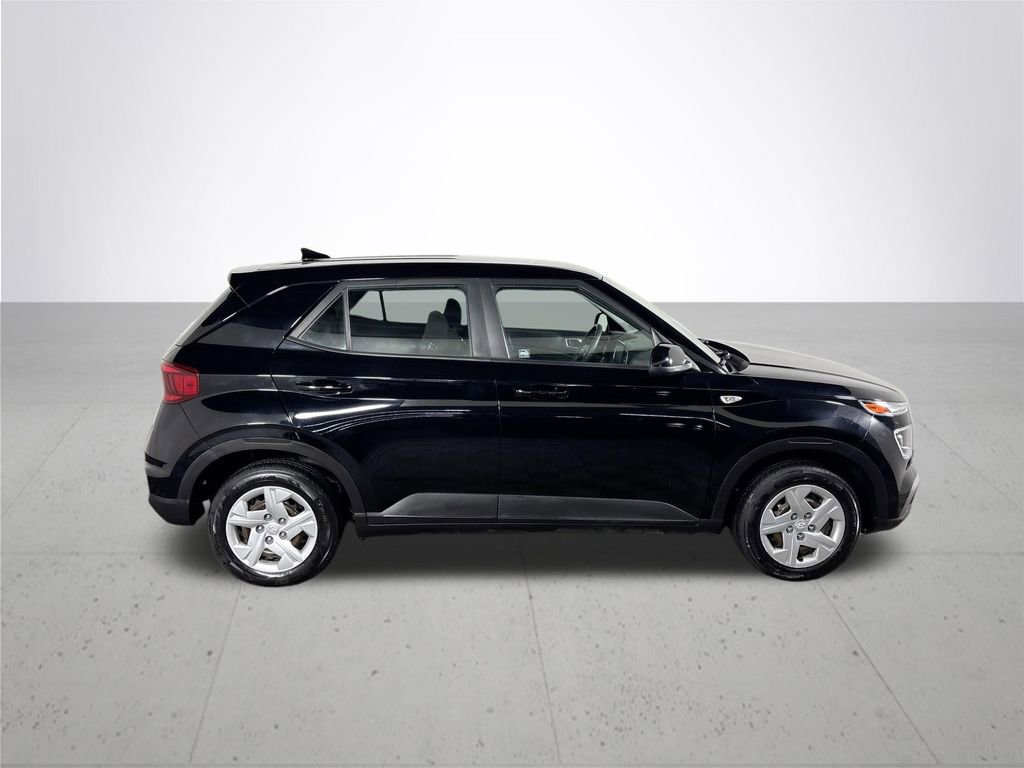 Used 2020 Hyundai Venue SE FWD image 5