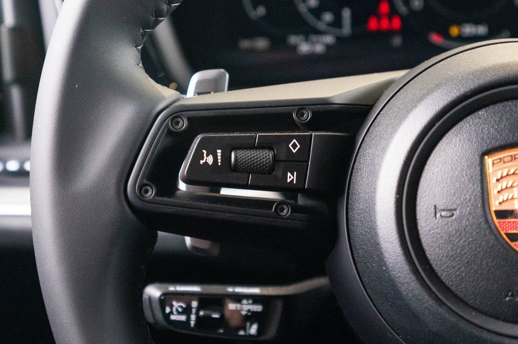 New 2026 Porsche Cayenne Coupe AWD/4WD image 34