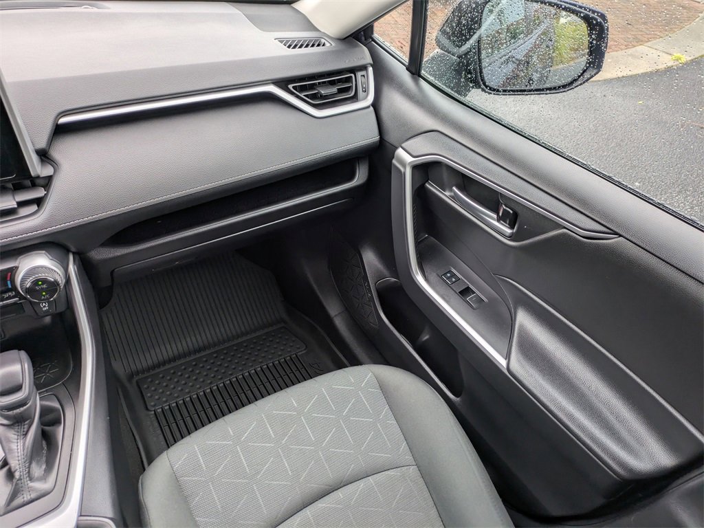 Used 2023 Toyota RAV4 XLE image 18