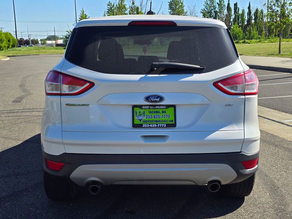Used 2015 Ford Escape SE FWD image 4