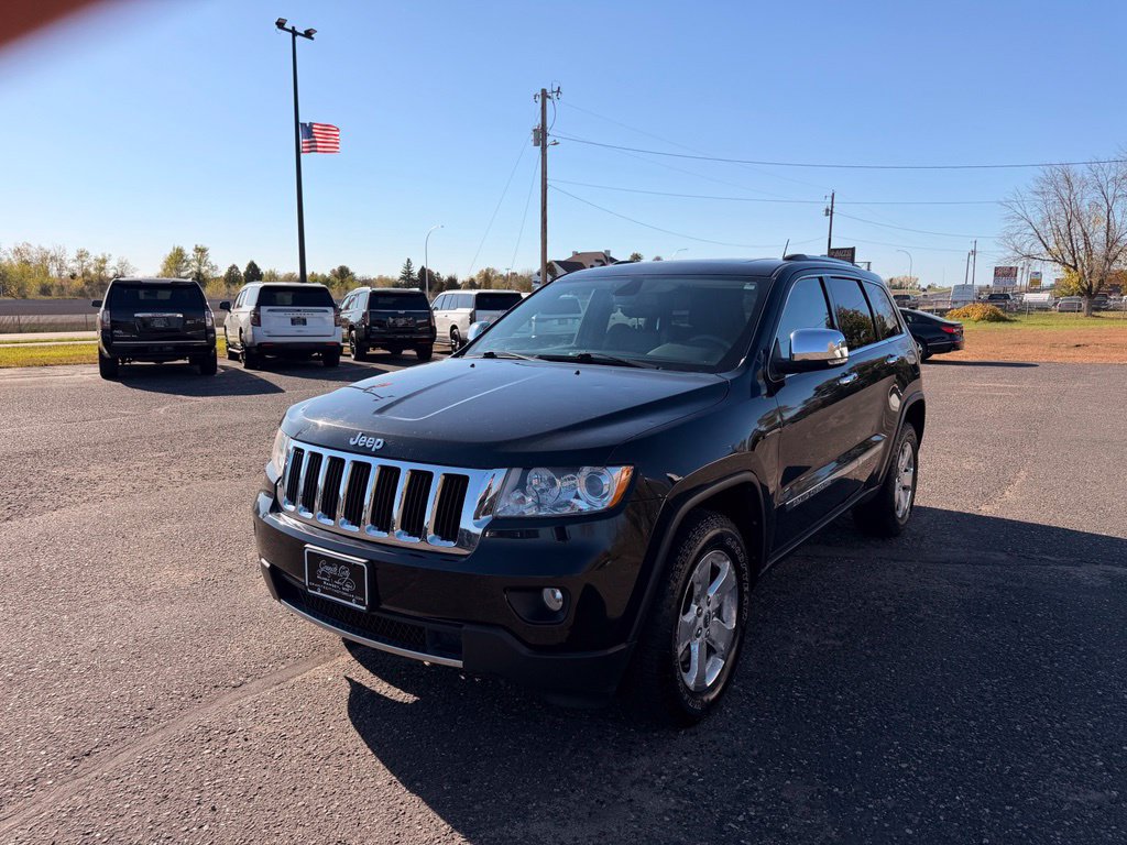 Used 2013 Jeep Grand Cherokee Limited AWD/4WD image 11