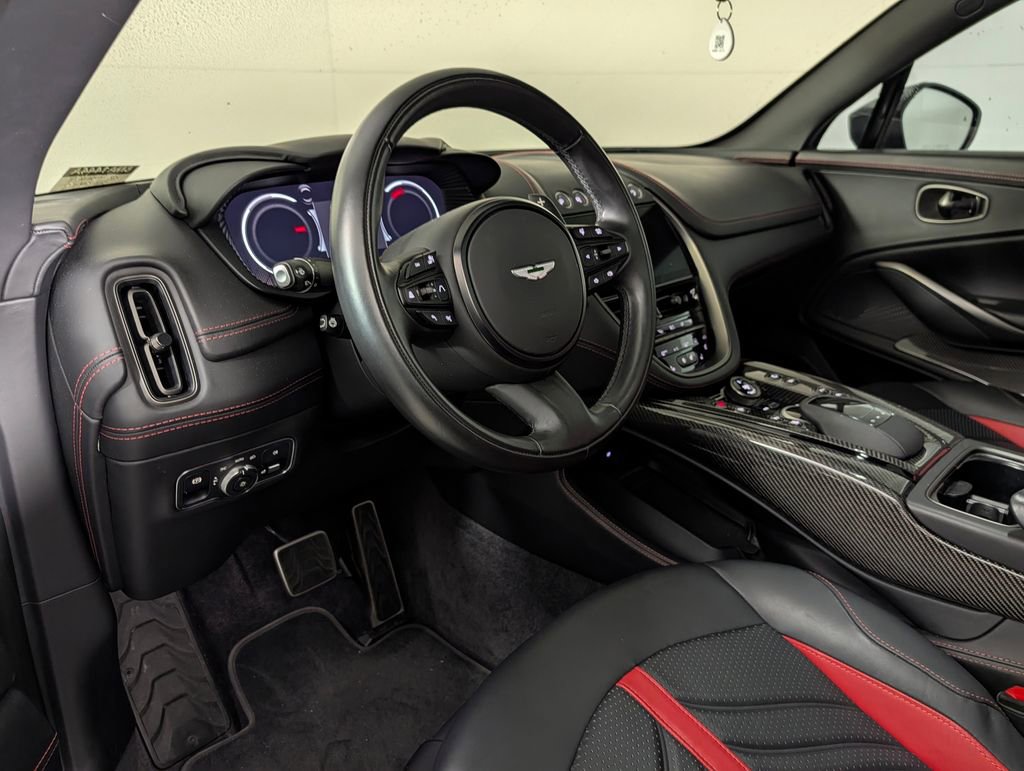 Used 2023 Aston Martin DBX 707 image 4