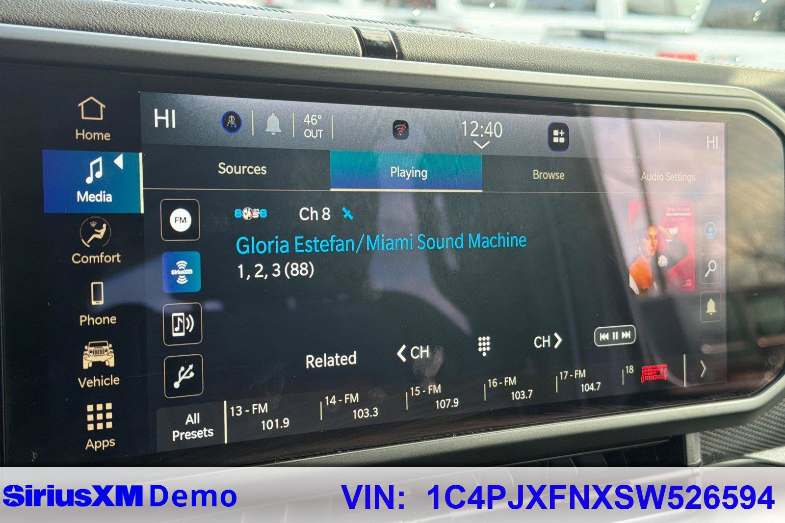 Used 2025 Jeep Wrangler Unlimited Rubicon image 24