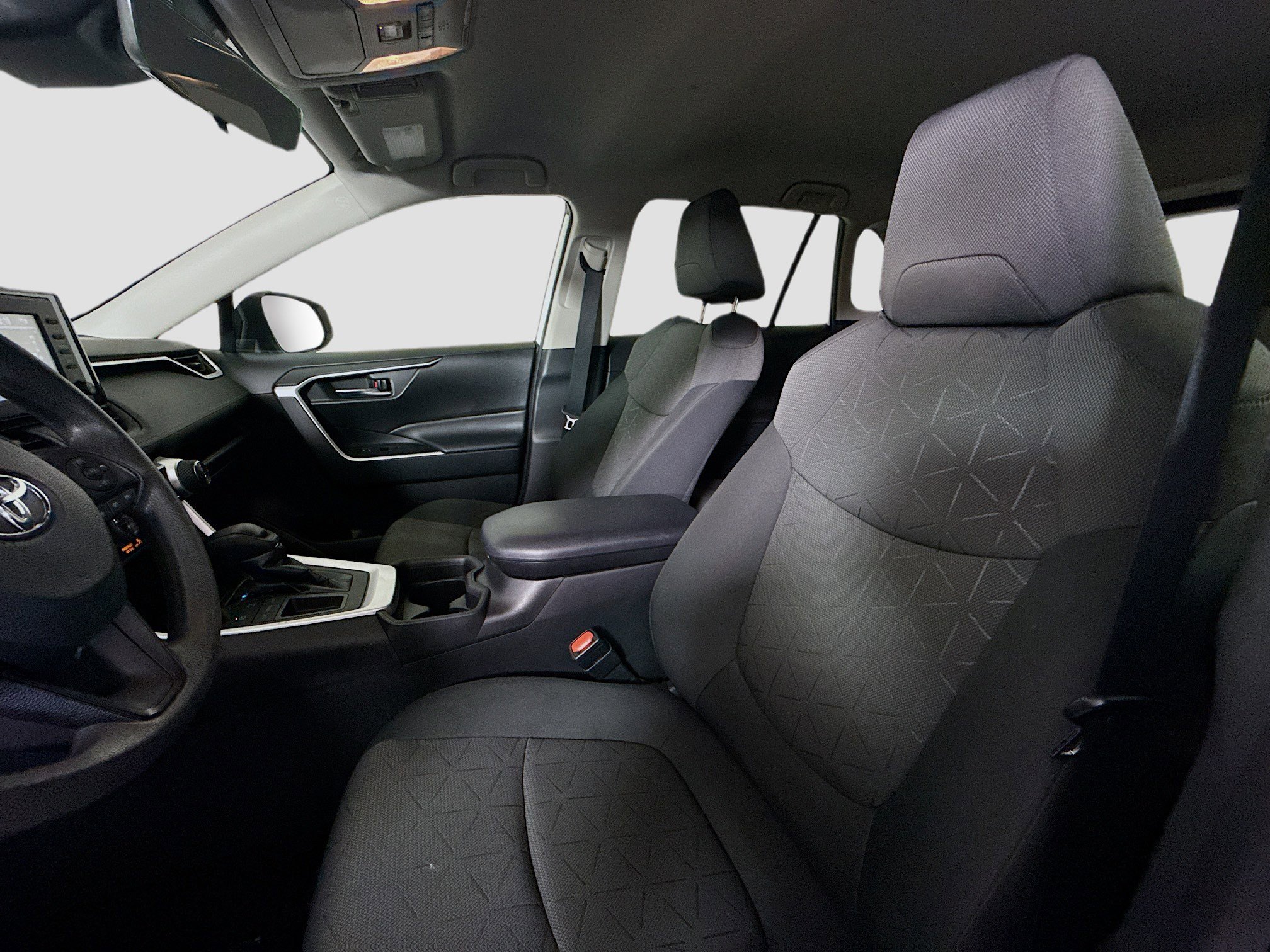 Used 2021 Toyota RAV4 XLE image 22