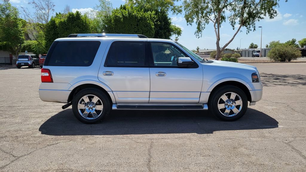 Used 2010 Ford Expedition Limited RWD image 10
