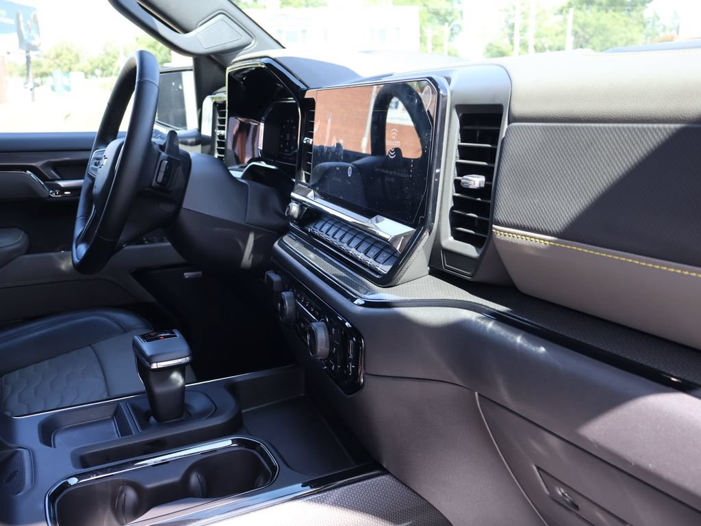 Certified 2025 Chevrolet Silverado 1500 ZR2 AWD/4WD image 9