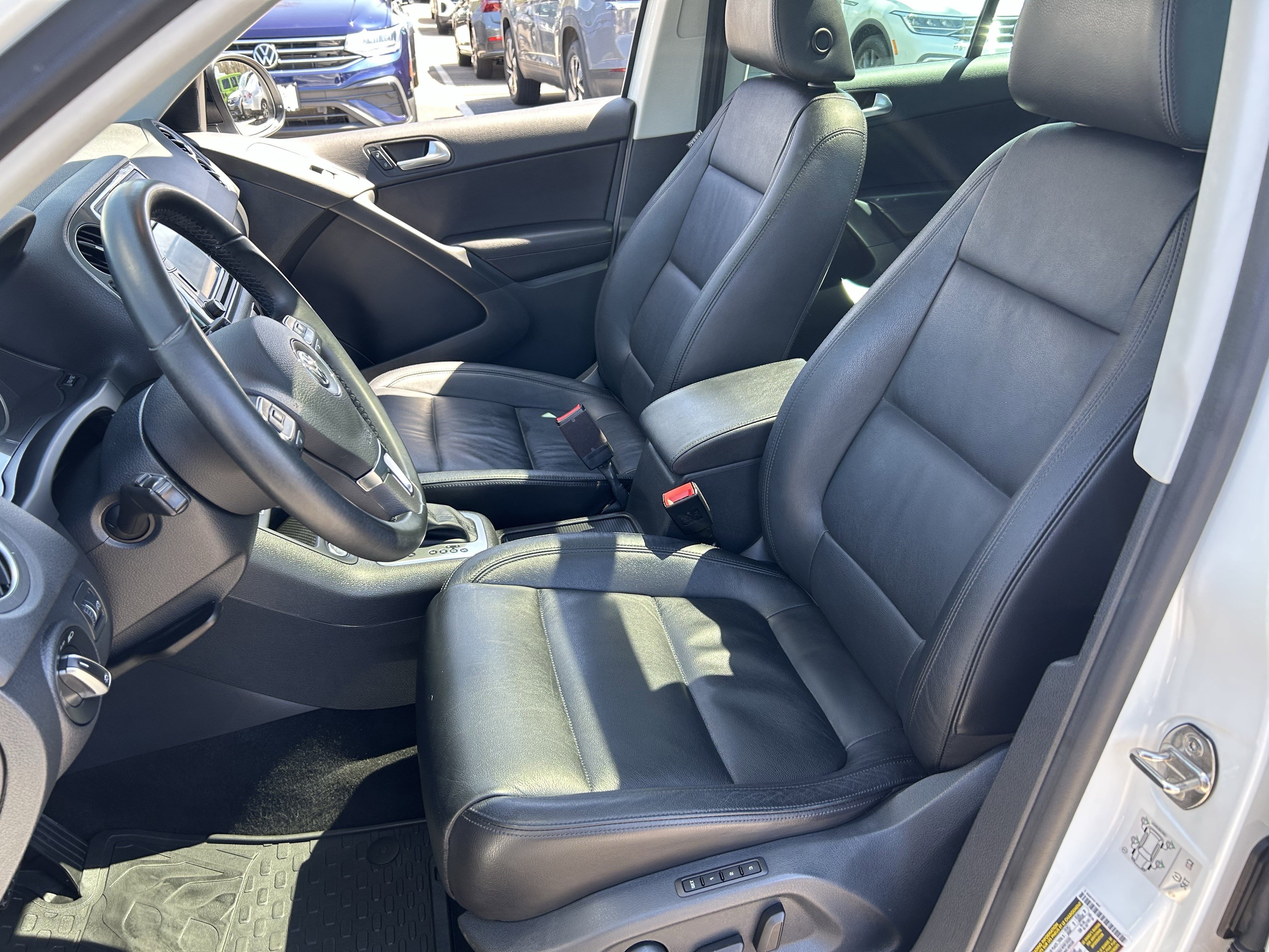 Used 2017 Volkswagen Tiguan Sport image 22