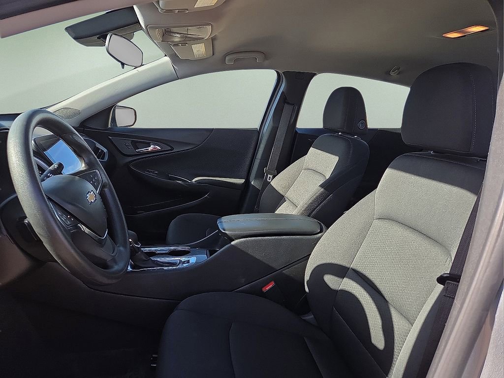 Used 2024 Chevrolet Malibu LT image 24