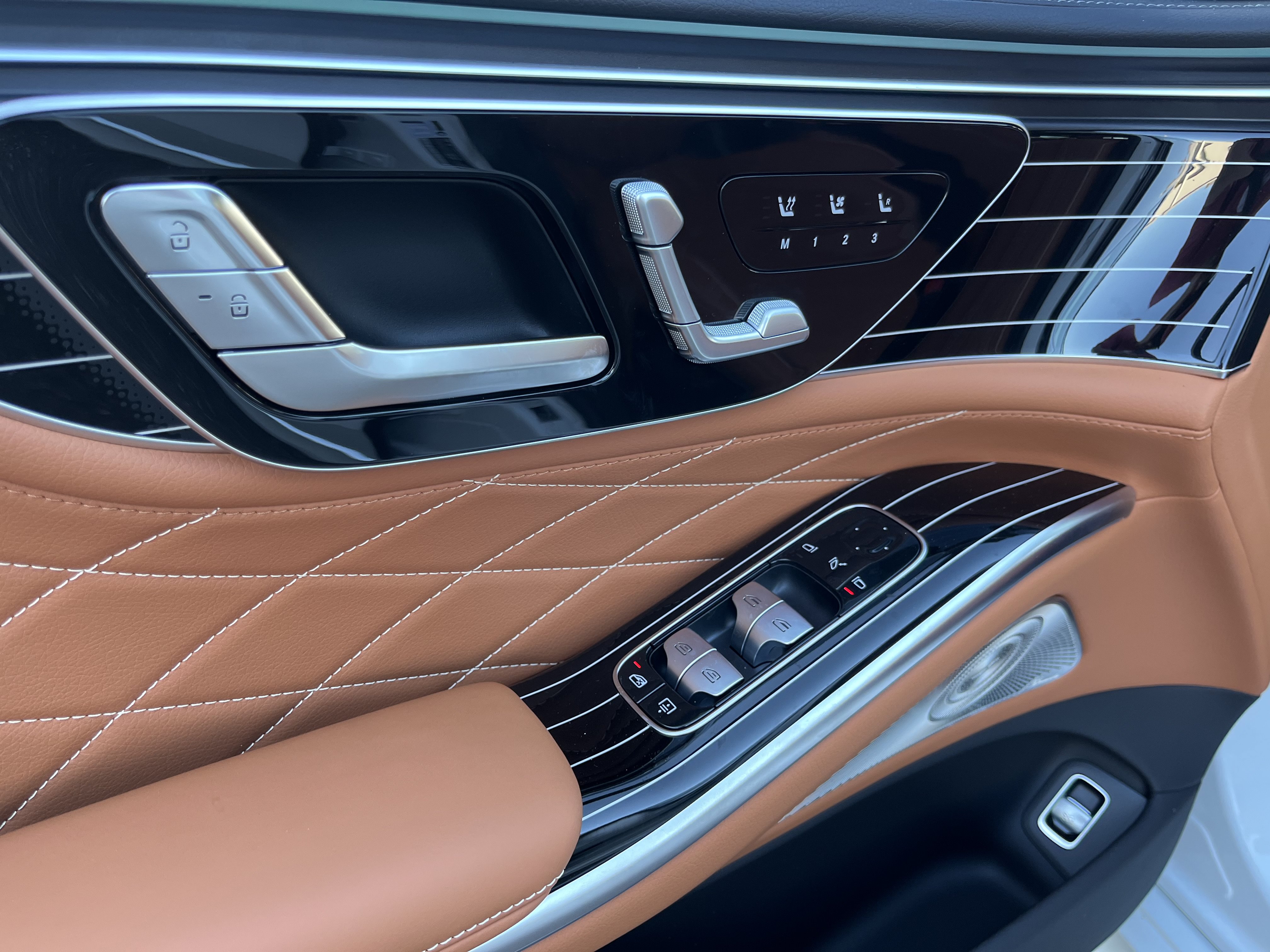 New 2027 Mercedes-Benz S 580 4MATIC Sedan image 12