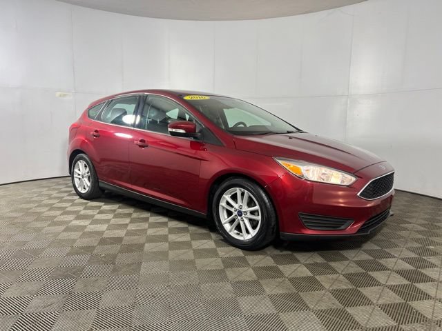 Used 2016 Ford Focus SE w/ SE Power Seat Package FWD image 7