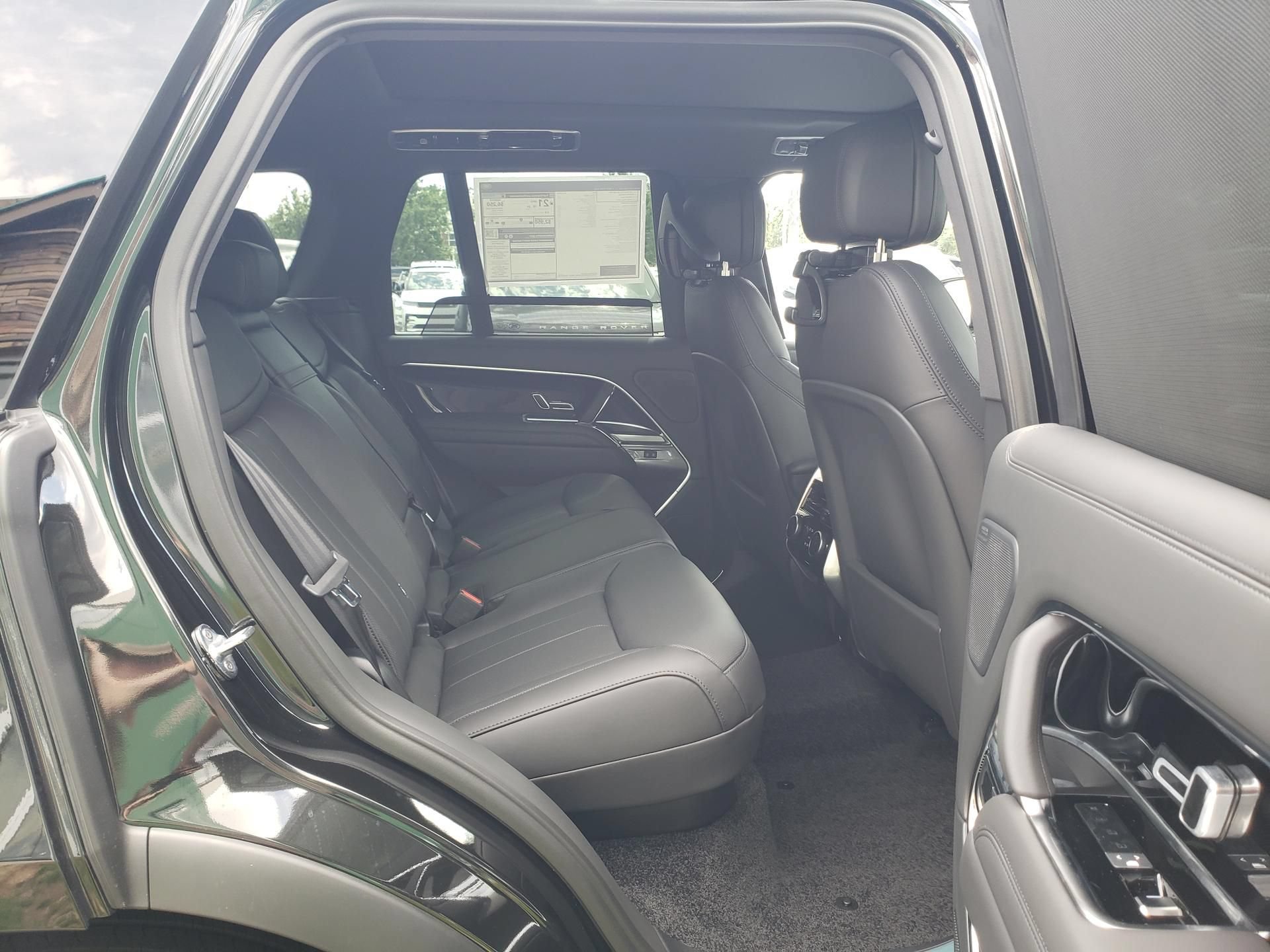 New 2026 Land Rover Range Rover SE AWD/4WD image 15