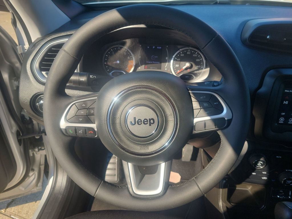 Used 2020 Jeep Renegade Latitude image 24
