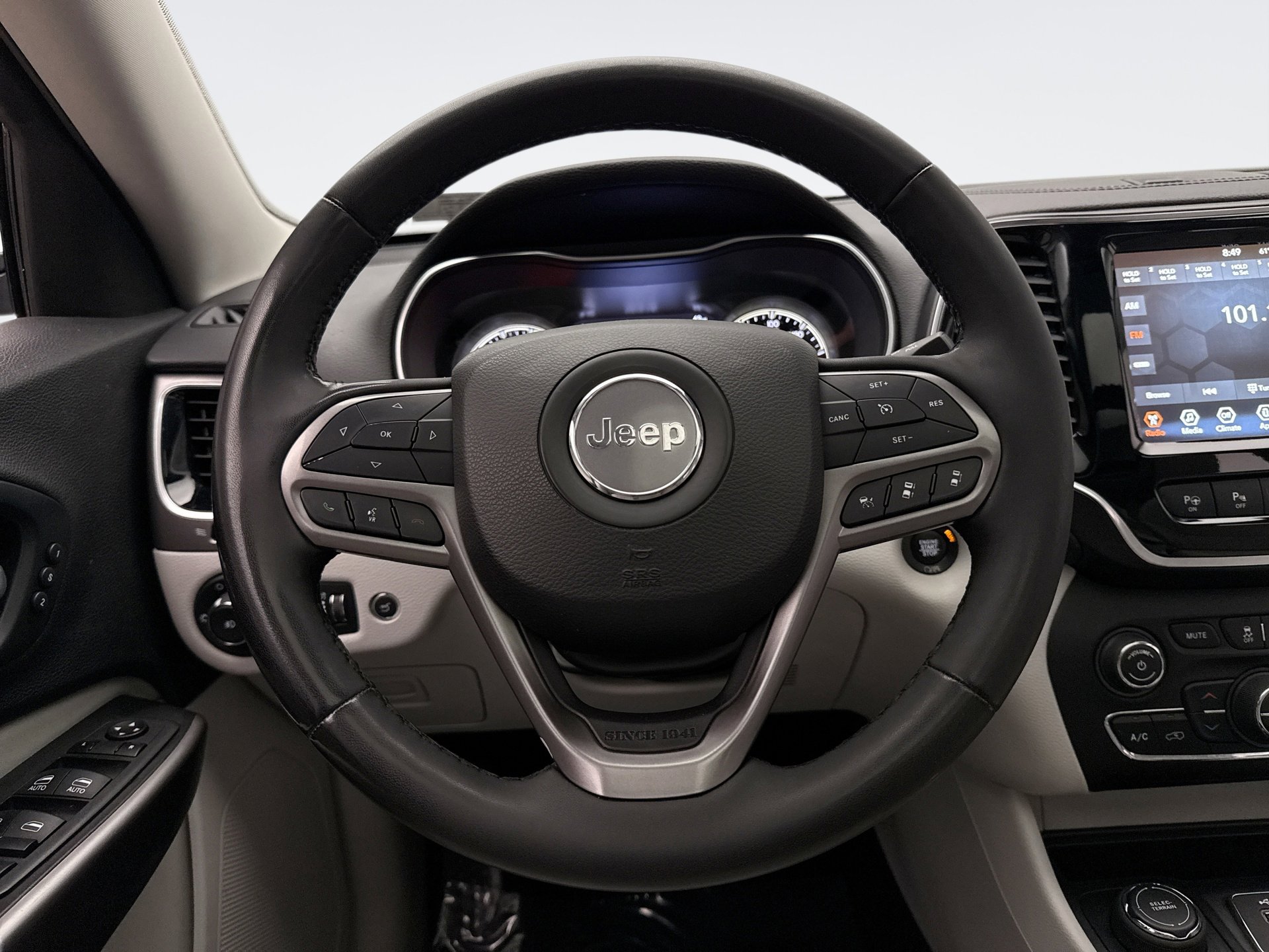 Used 2021 Jeep Cherokee Limited image 12