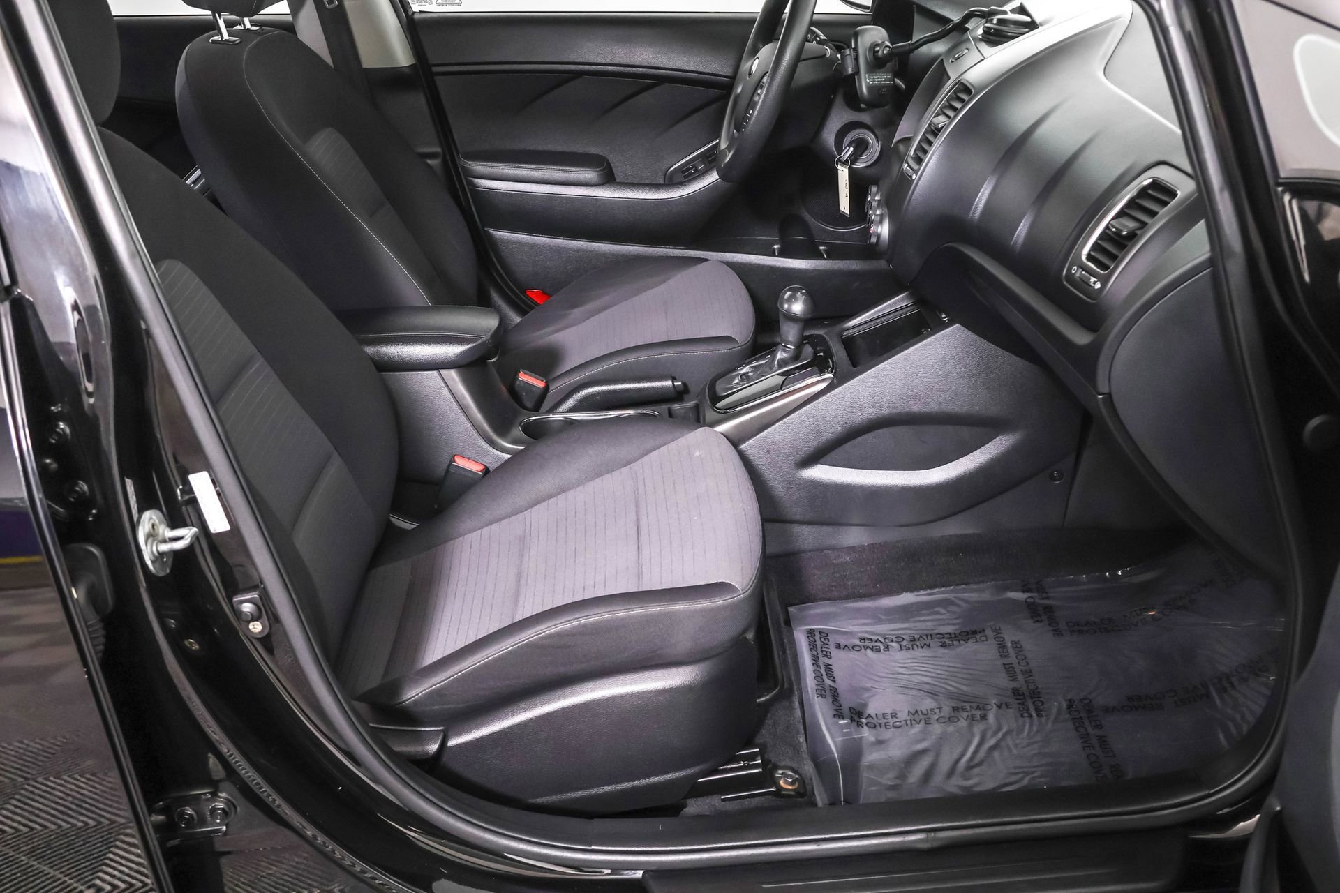 Used 2017 Kia Forte LX w/ LX Popular Package image 43