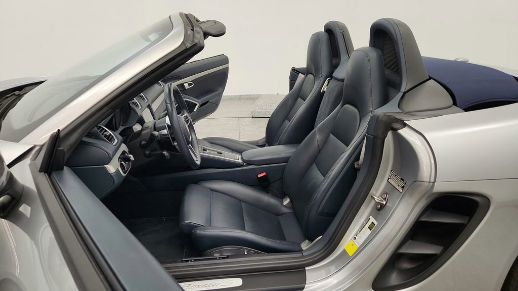 Used 2017 Porsche 718 Boxster S RWD image 25