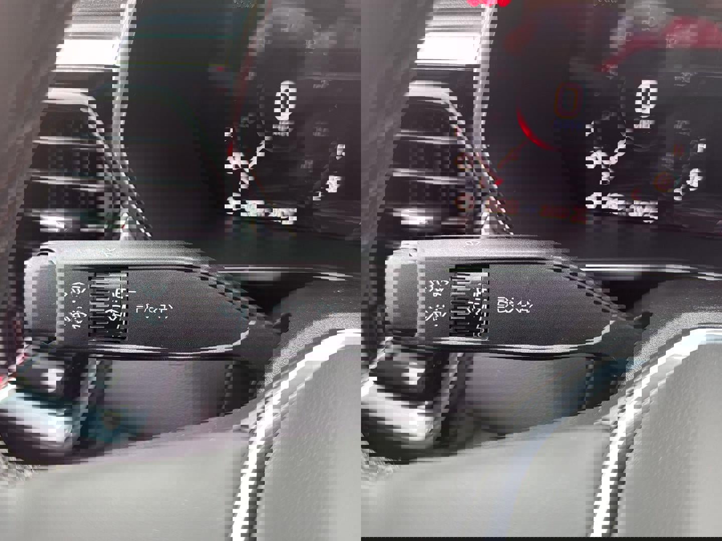 New 2026 GMC Canyon Elevation w/ Convenience Package image 17