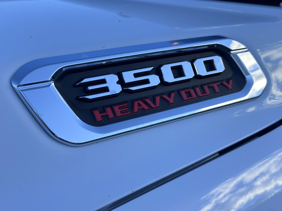 Used 2025 RAM 3500 Laramie image 15