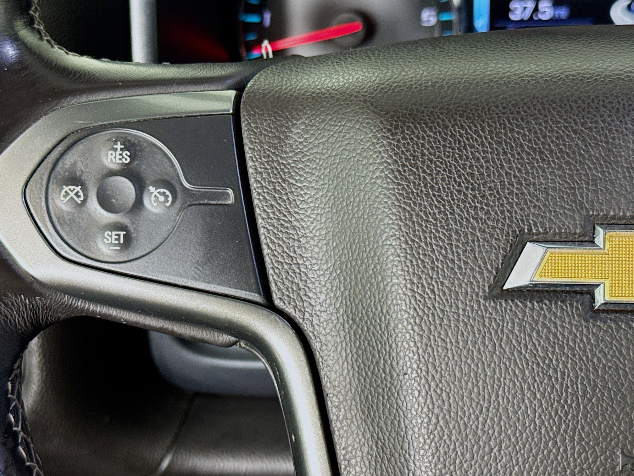 Used 2018 Chevrolet Silverado 1500 LT w/ All Star Edition AWD/4WD image 18