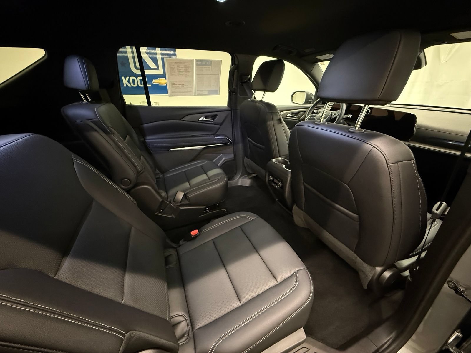Used 2026 Chevrolet Traverse LT AWD/4WD image 6