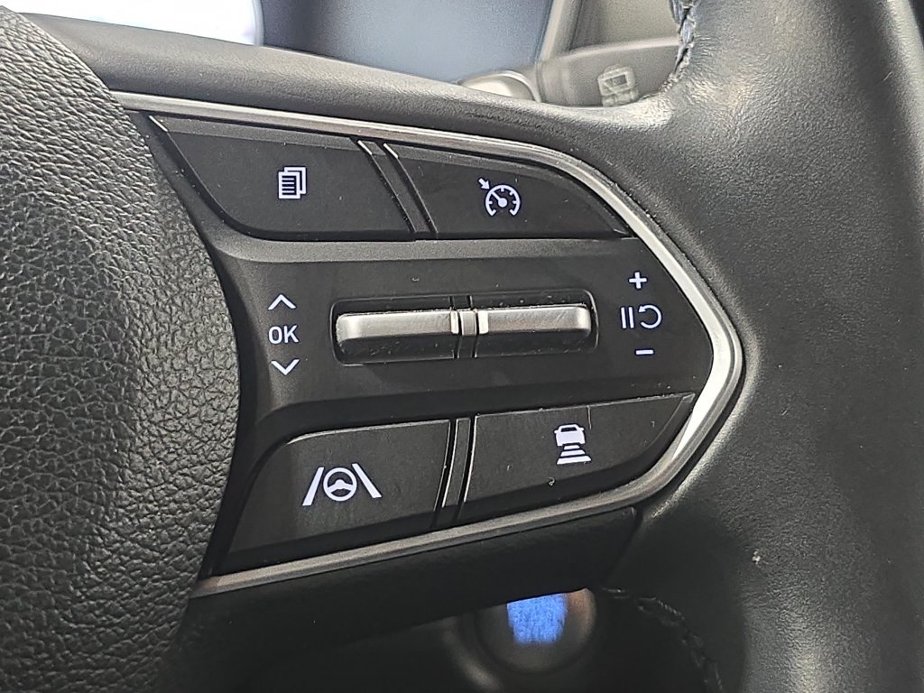 Used 2023 Hyundai Santa Fe Limited AWD/4WD image 16