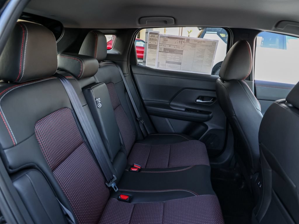 New 2026 Nissan Kicks SR FWD image 18