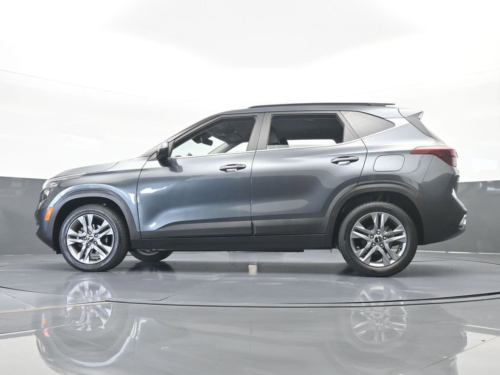 Used 2023 Kia Seltos S w/ Navigation Package image 57