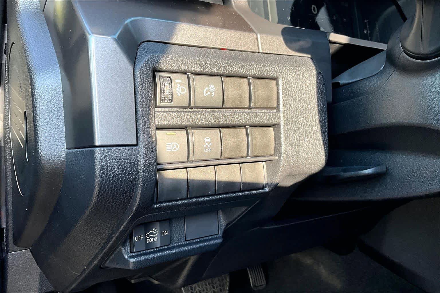 Used 2026 Toyota Tacoma SR5 AWD/4WD image 32