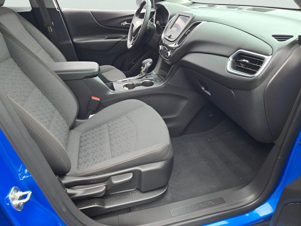 Certified 2024 Chevrolet Equinox LT w/ LPO, Floor Liner Package FWD image 14