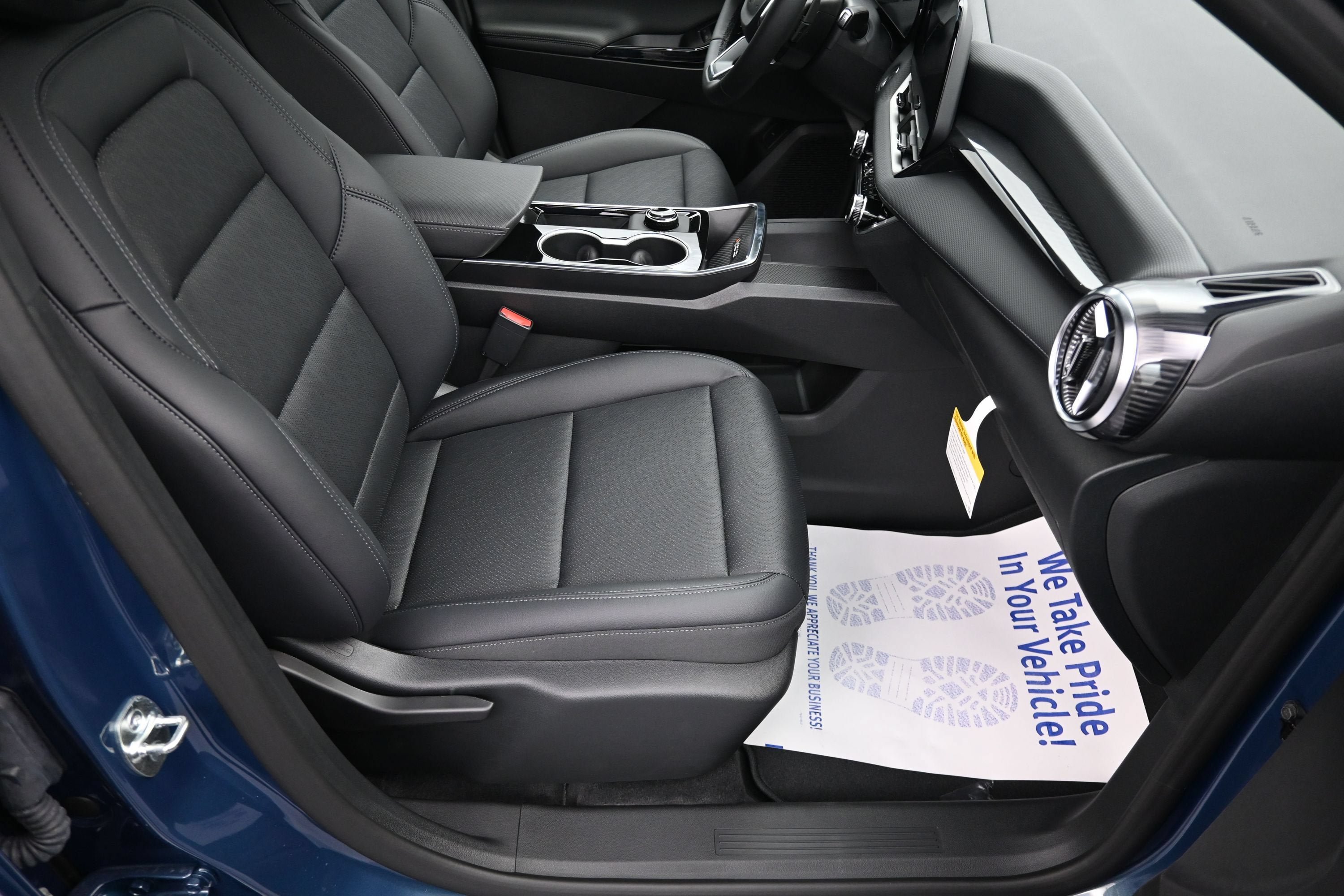 New 2027 Chevrolet Equinox LT FWD image 35