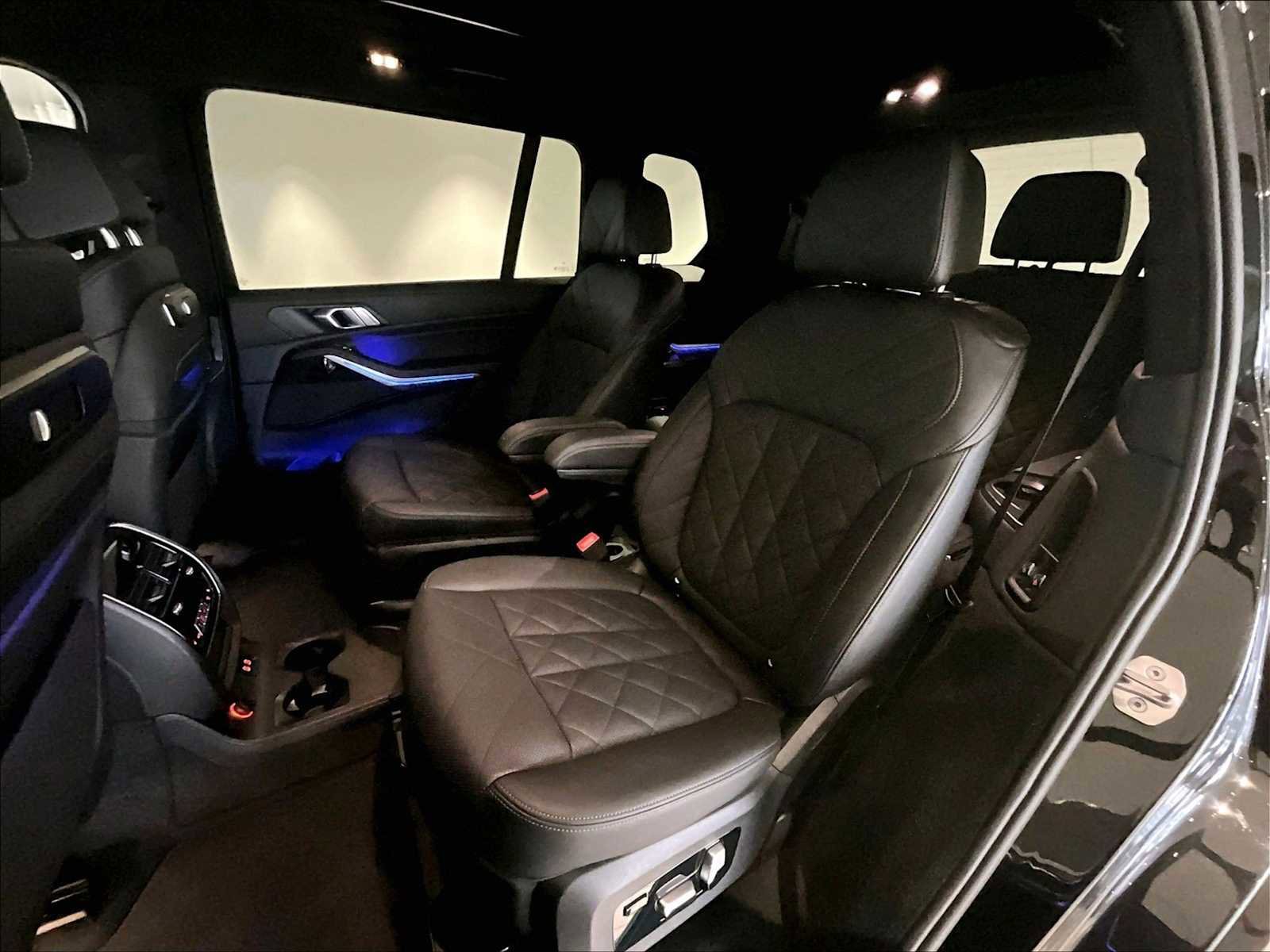 Used 2024 BMW X7 xDrive40i w/ M Sport Package image 30