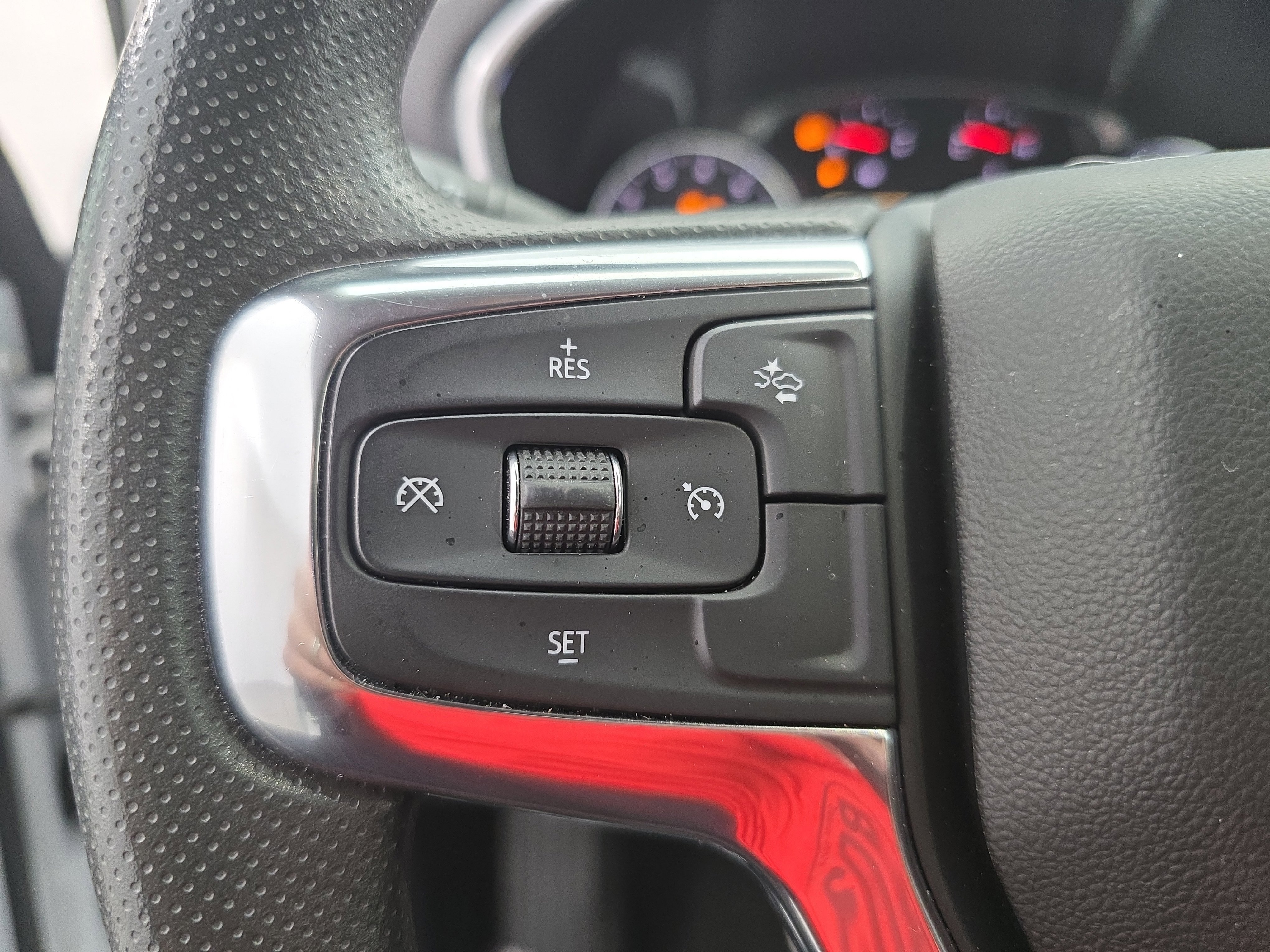 Used 2023 Chevrolet Blazer LT w/ Driver Confidence Package image 16